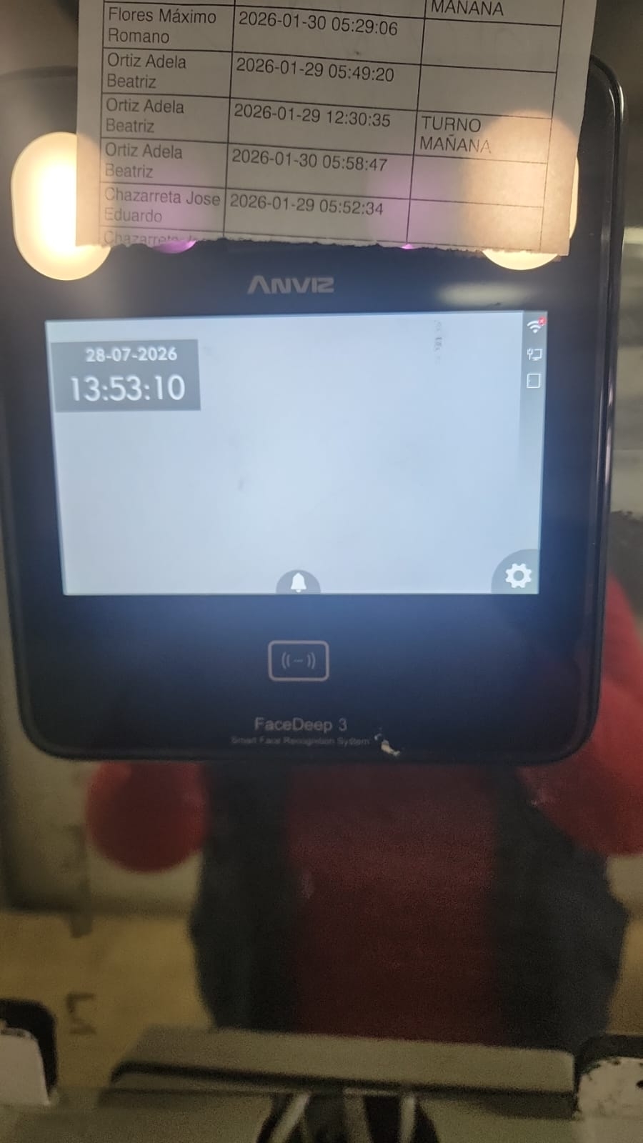 fly9kwaujrsl.jpeg